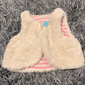 Boden 3-6 mo fuzzy vest